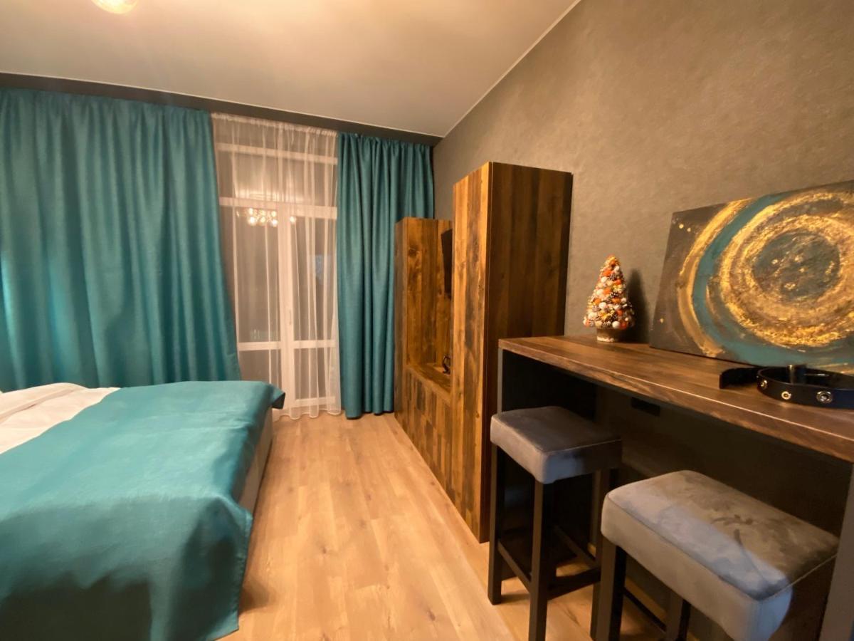 Apartments Lux In City Center Lviv Eksteriør billede