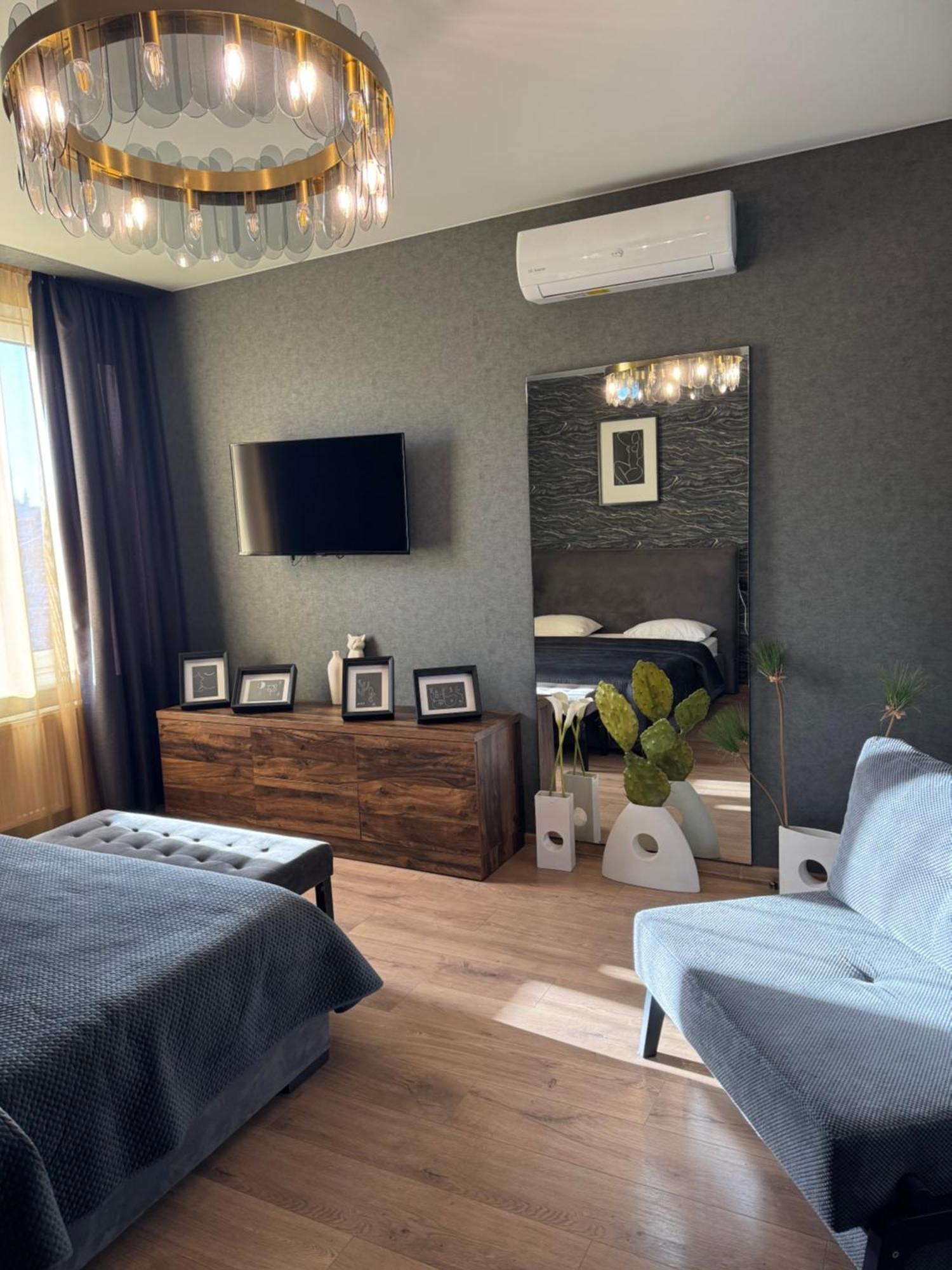 Apartments Lux In City Center Lviv Eksteriør billede