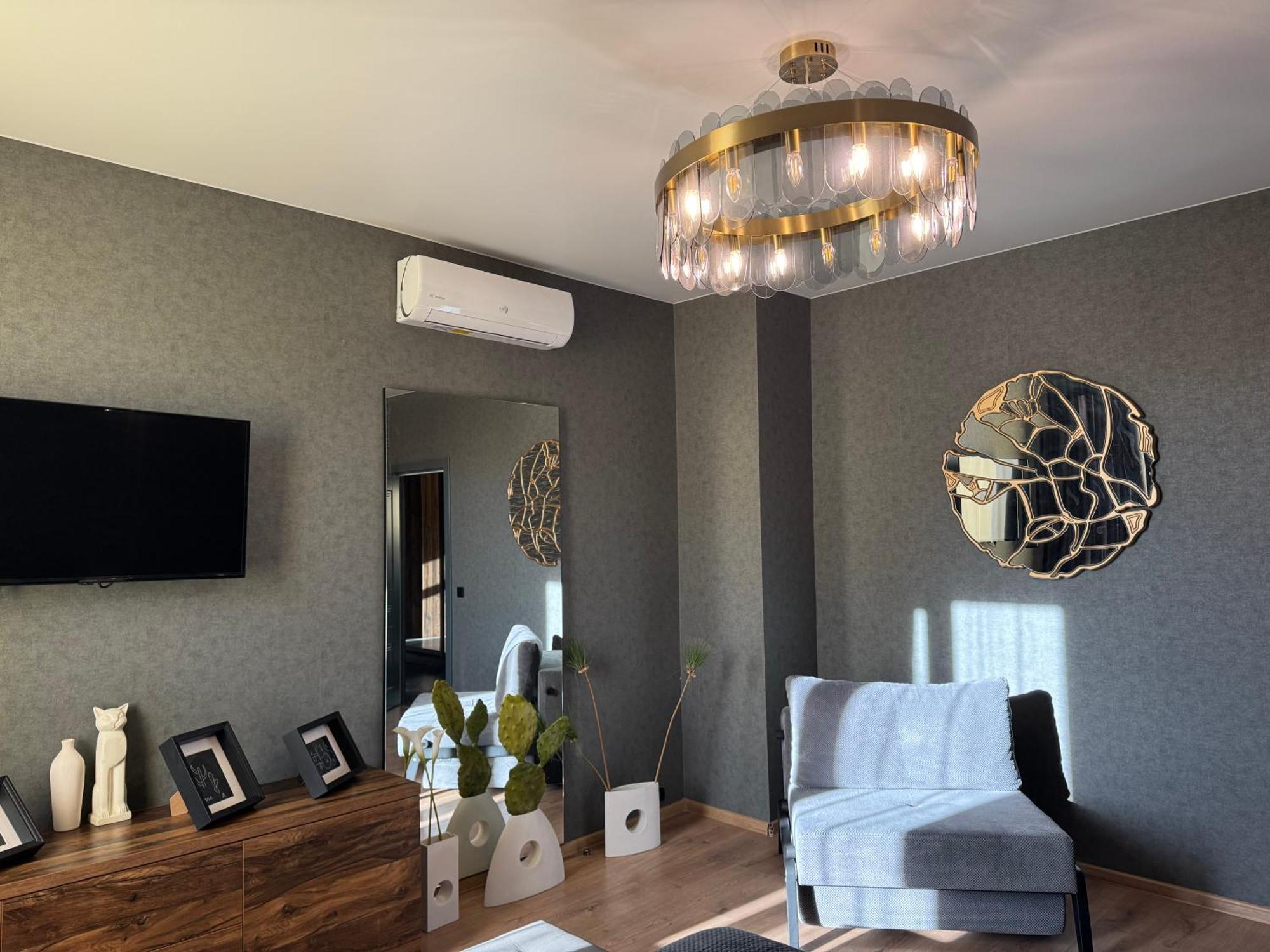 Apartments Lux In City Center Lviv Eksteriør billede