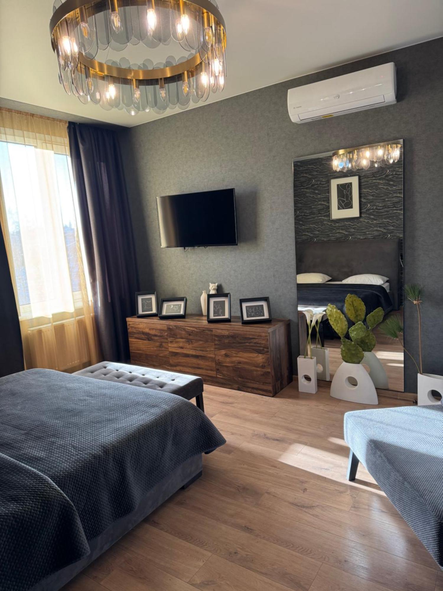 Apartments Lux In City Center Lviv Eksteriør billede