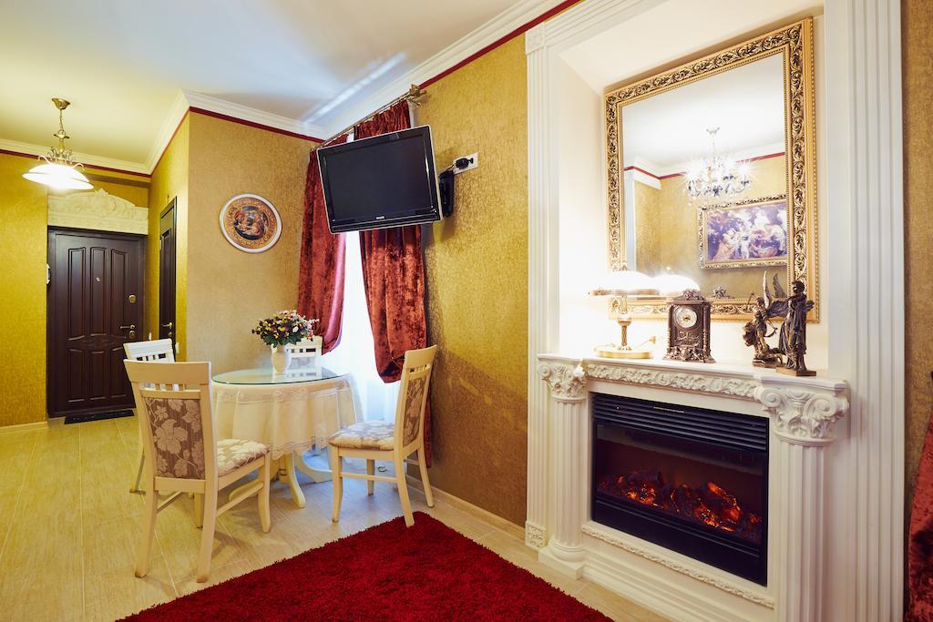 Apartments Lux In City Center Lviv Værelse billede